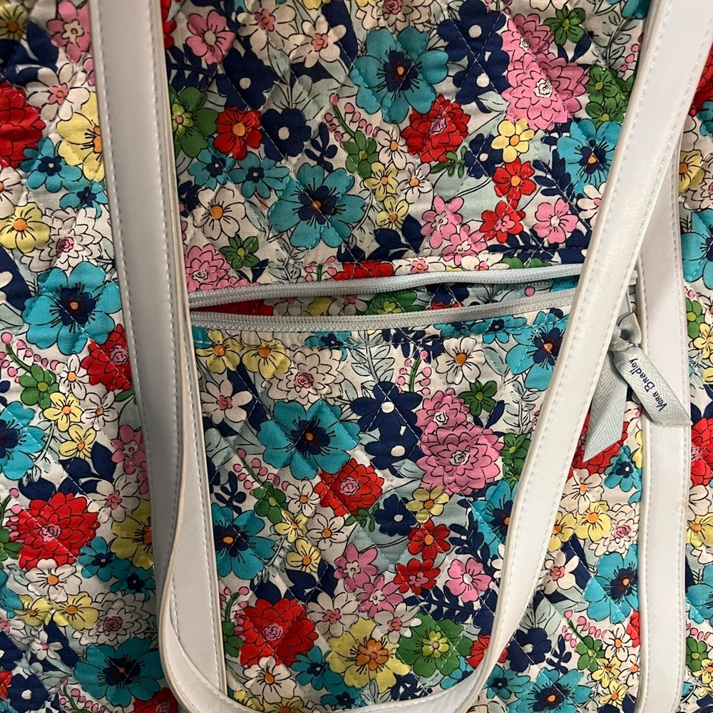 Vera Bradley White Floral Tote Vibrant Design - Picture 2 of 6
